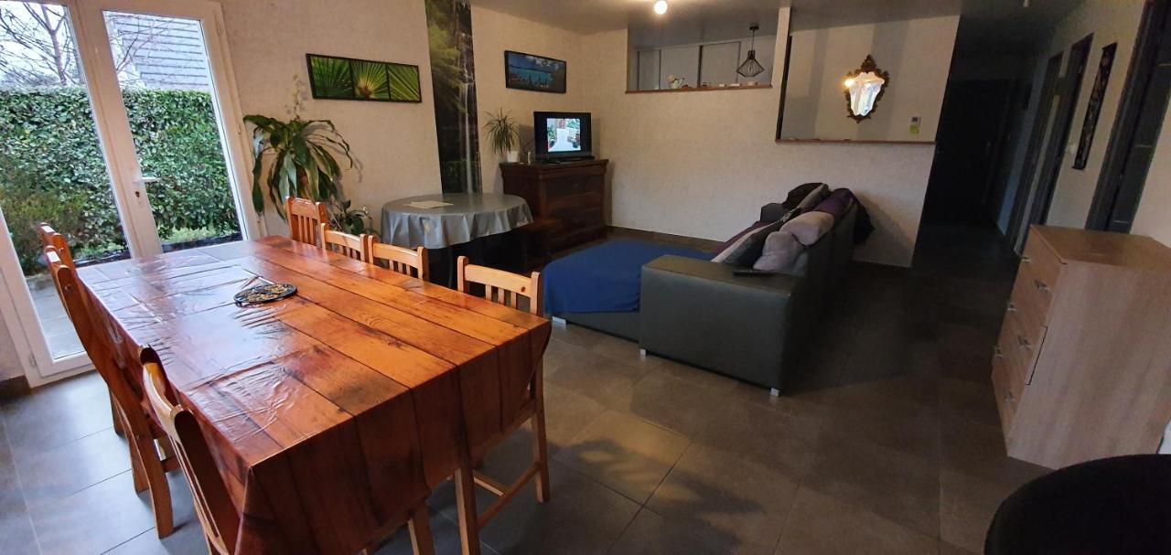 1 Chambre Privative Avec Bureau Et Cuisine Dans Maison 105 M2 Montfaucon Montfaucon (Franche-Comte) Exterior foto